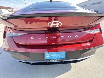 2025 Hyundai Elantra SEL Sport