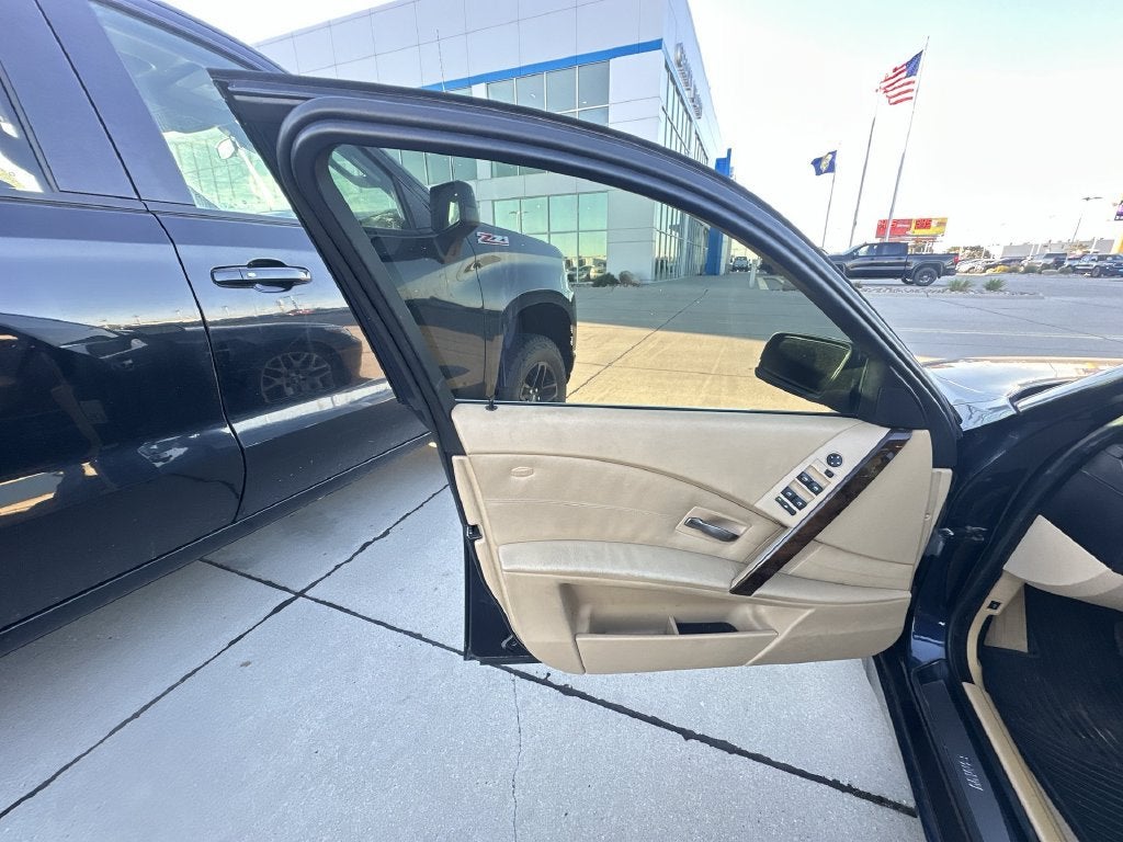 2007 BMW 5 Series 525xi